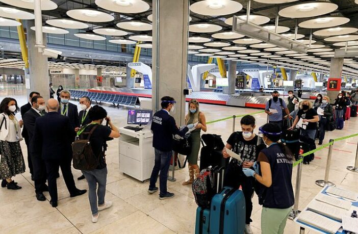 viajes en el aeropuerto Adolfo Suárez