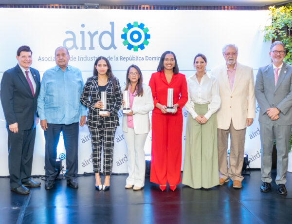 Trabajos ganadores Premio AIRD al Periodismo Industrial se enfocaron en innovación, sostenibilidad y comercio ilícito